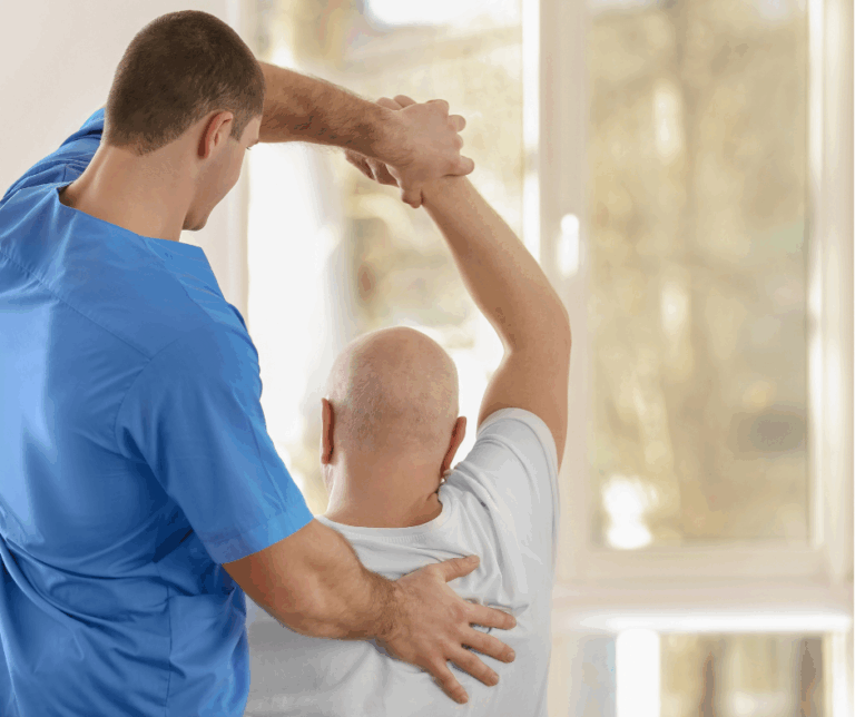 valutazione iniziale fisioterapia domiciliare anziano 768x644